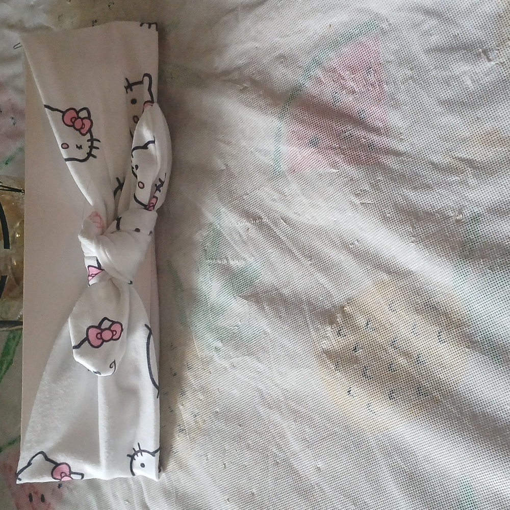 Hk white youth-young adult headband